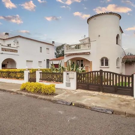 Comfortable House With A Pool Very Close To The Beach, Amfora Cugat * San Pedro Pescador