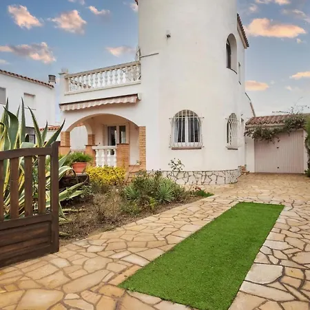 Villa Comfortable House With A Pool Very Close To The Beach, Amfora Cugat San Pedro Pescador