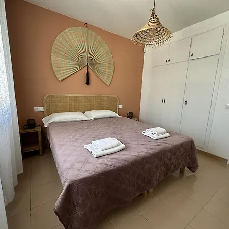 Comfortable House With A Pool Very Close To The Beach, Amfora Cugat Villa