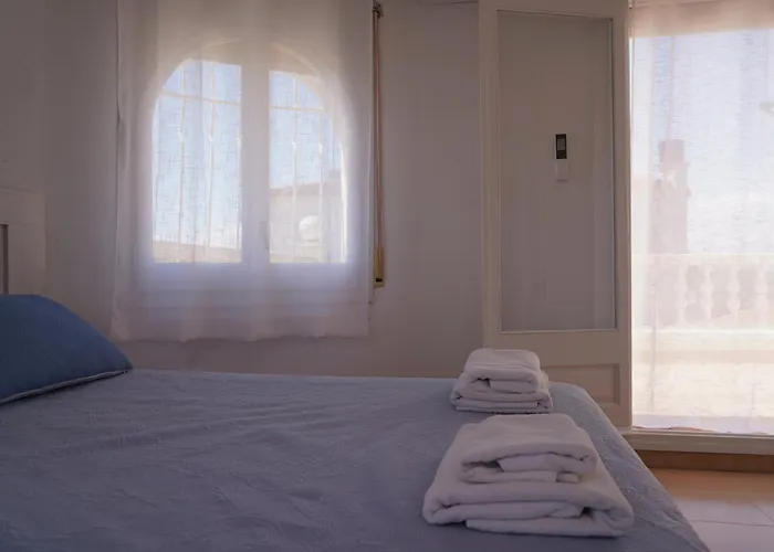 Comfortable House With A Pool Very Close To The Beach, Amfora Cugat Villa *